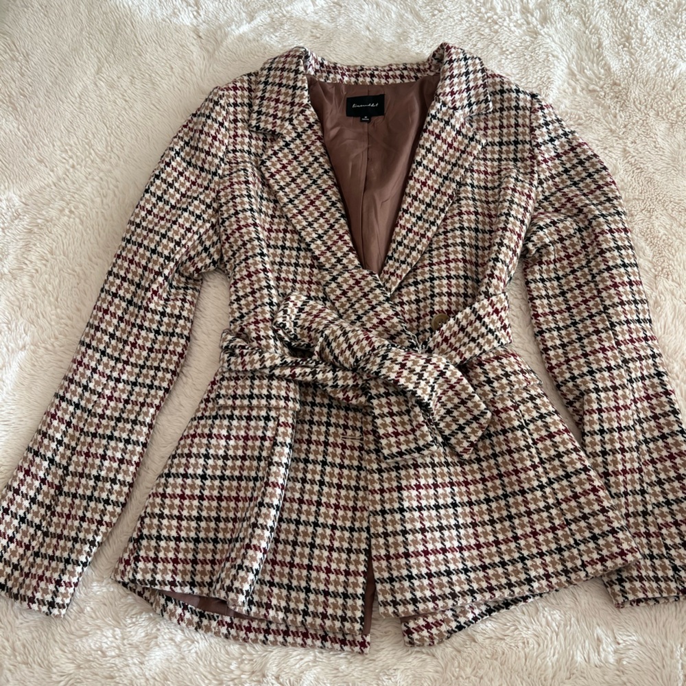 Line and Dot Houndstooth Jacket